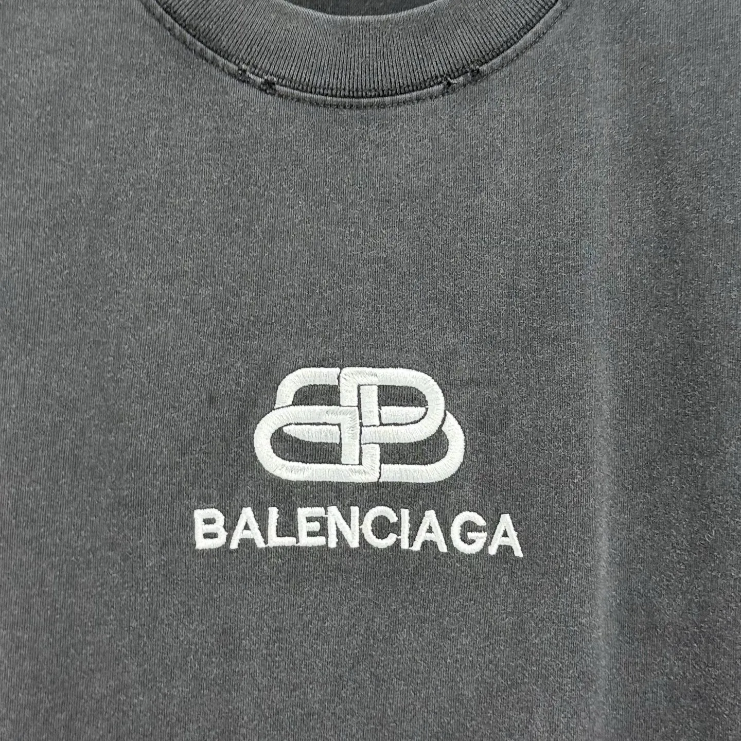 《𝙉𝙚𝙬⚜️ 》 2026 New Arrival T logo ：White Purple Black Gray Sizes：S M L XL XXL